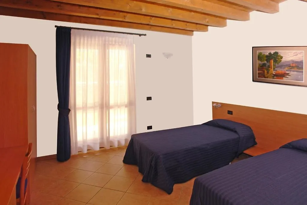 Residence Borgo Dei Limoni Gargnano Aparthotel