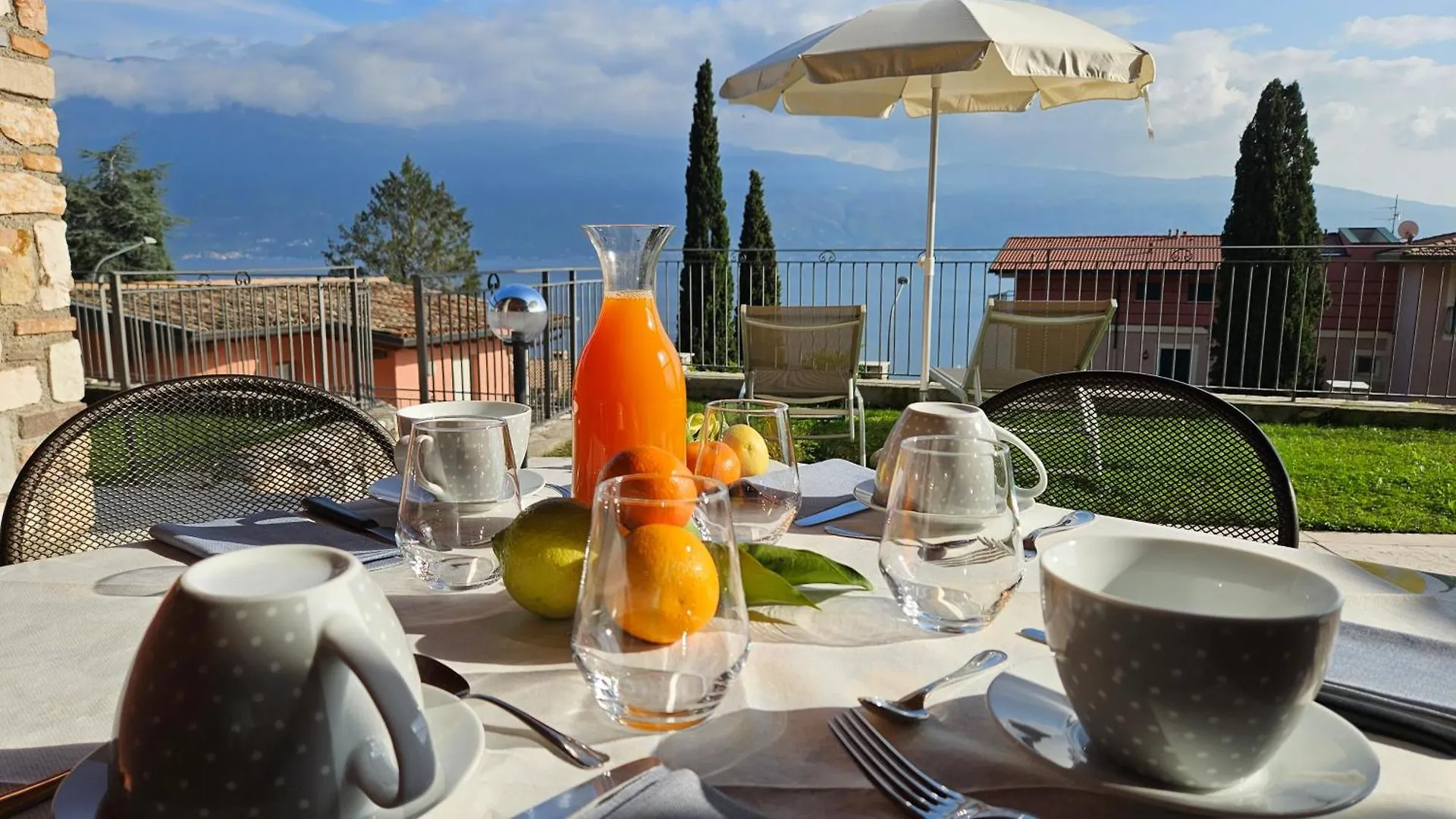Aparthotel Residence Borgo Dei Limoni Gargnano