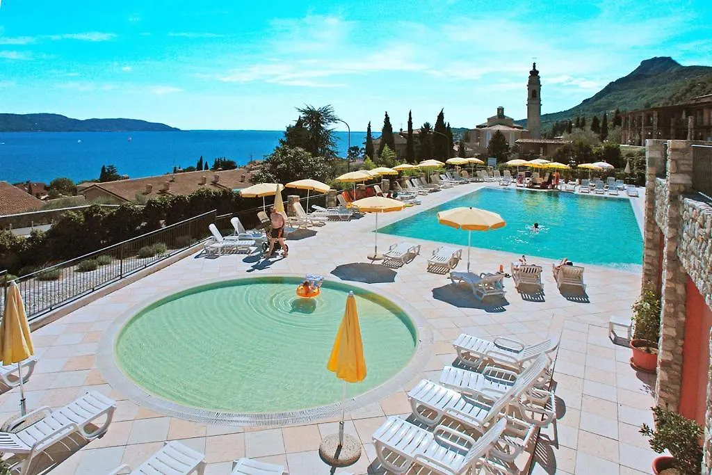 Residence Borgo Dei Limoni Gargnano Aparthotel