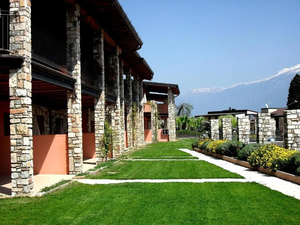 Residence Borgo Dei Limoni Gargnano Italy