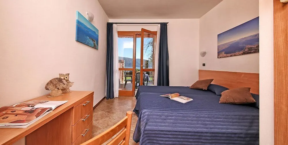 Residence Borgo Dei Limoni Gargnano 3*,