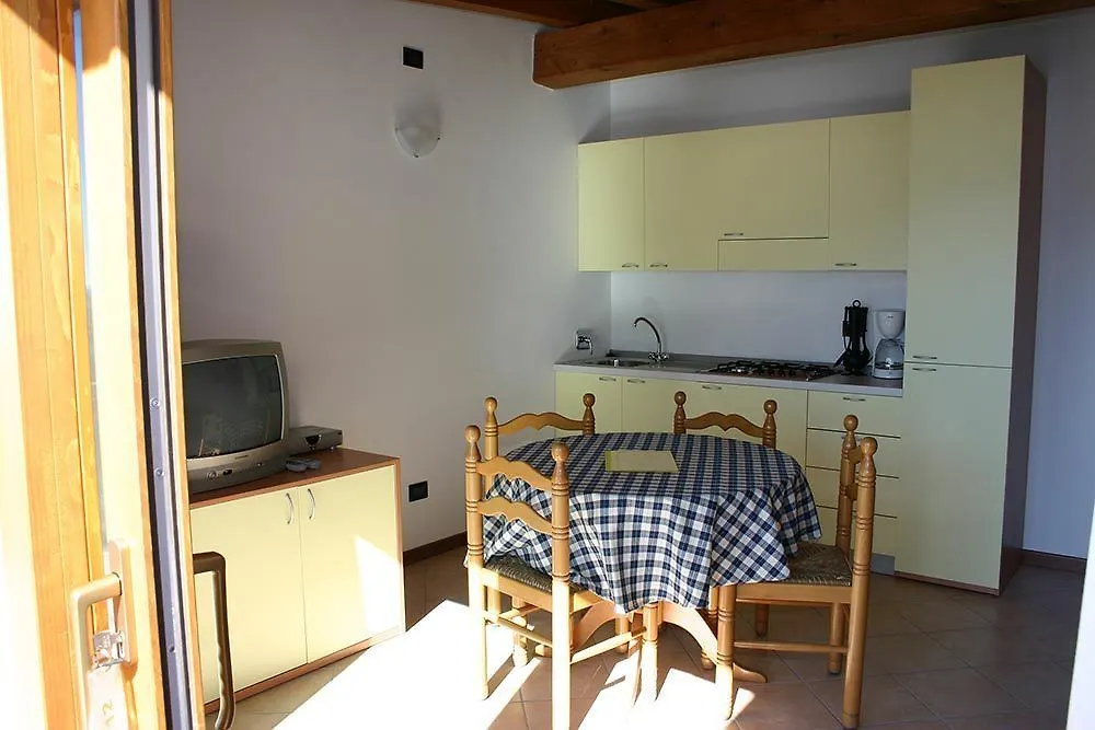 Residence Borgo Dei Limoni Gargnano Italy