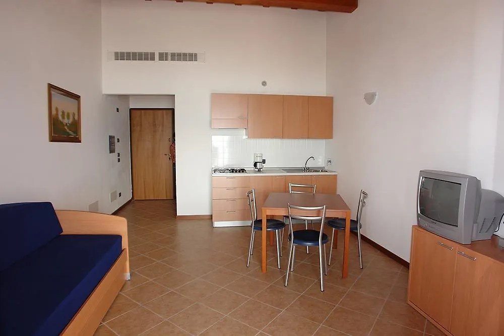 Residence Borgo Dei Limoni Gargnano 3*,  Italy