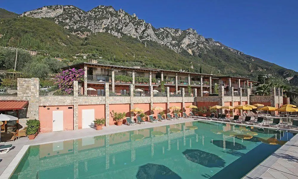 Residence Borgo Dei Limoni Gargnano Aparthotel