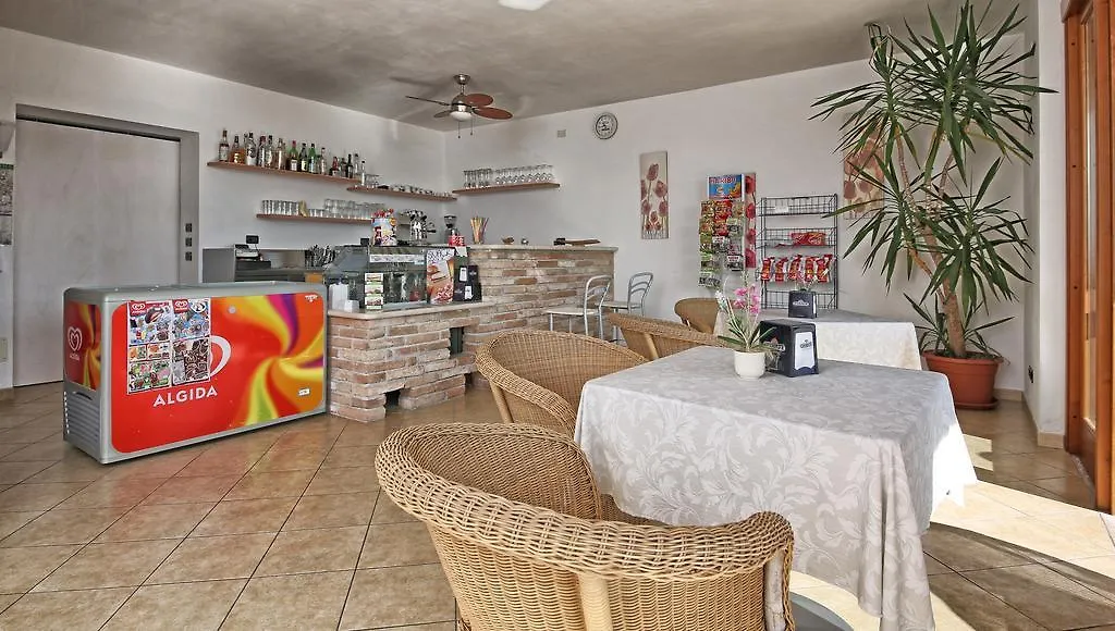 Lejlighedshotel Residence Borgo Dei Limoni - Appartamenti Con Garage Gargnano