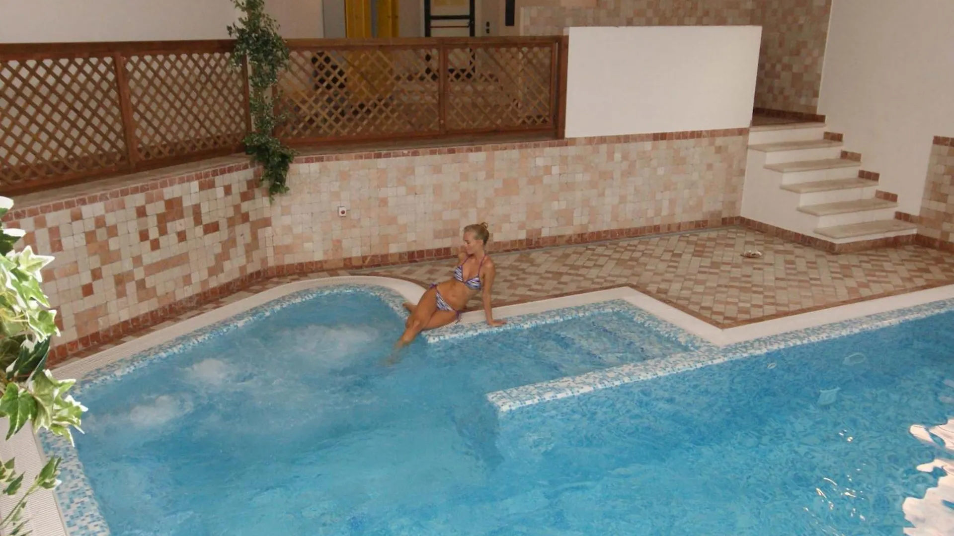*** Lejlighedshotel Residence Borgo Dei Limoni - Appartamenti Con Garage Gargnano Italien