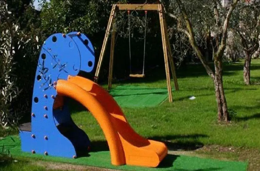 Residence Borgo Dei Limoni - Appartamenti Con Garage Gargnano Lejlighedshotel