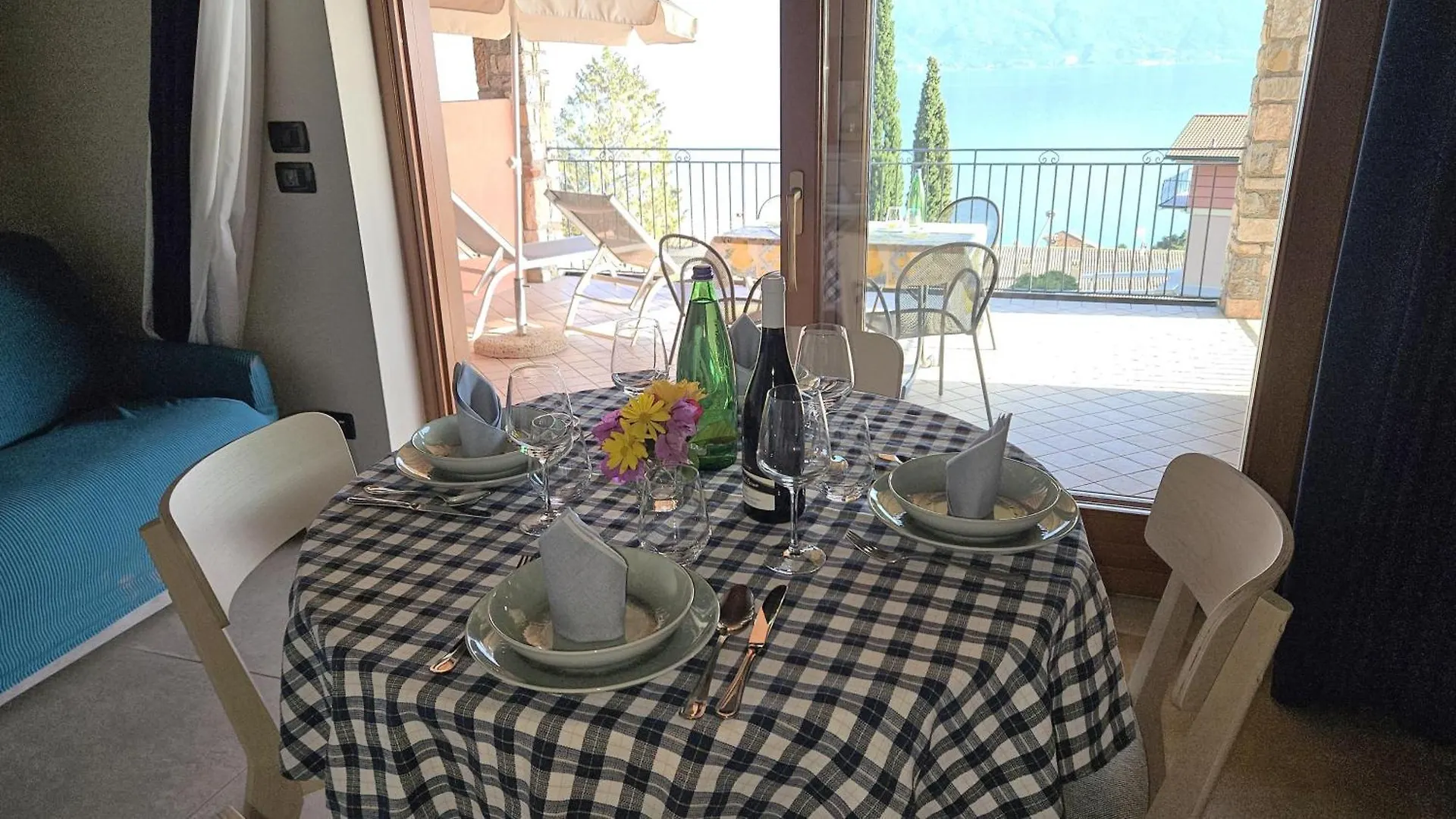 Lejlighedshotel Residence Borgo Dei Limoni - Appartamenti Con Garage Gargnano