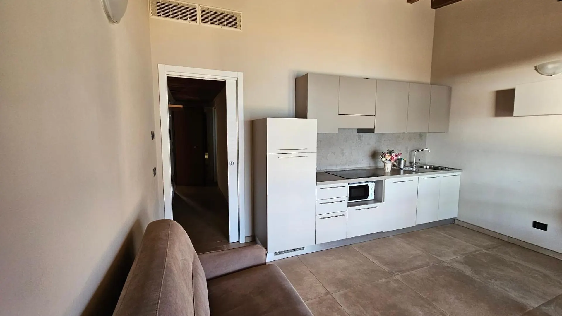 Residence Borgo Dei Limoni - Appartamenti Con Garage Gargnano Lejlighedshotel